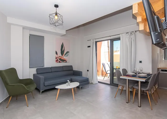 Filitsa\'S Luxury House